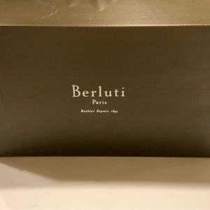 Berluti Man shoes size 8 1/2 Grey loafer style dress shoes